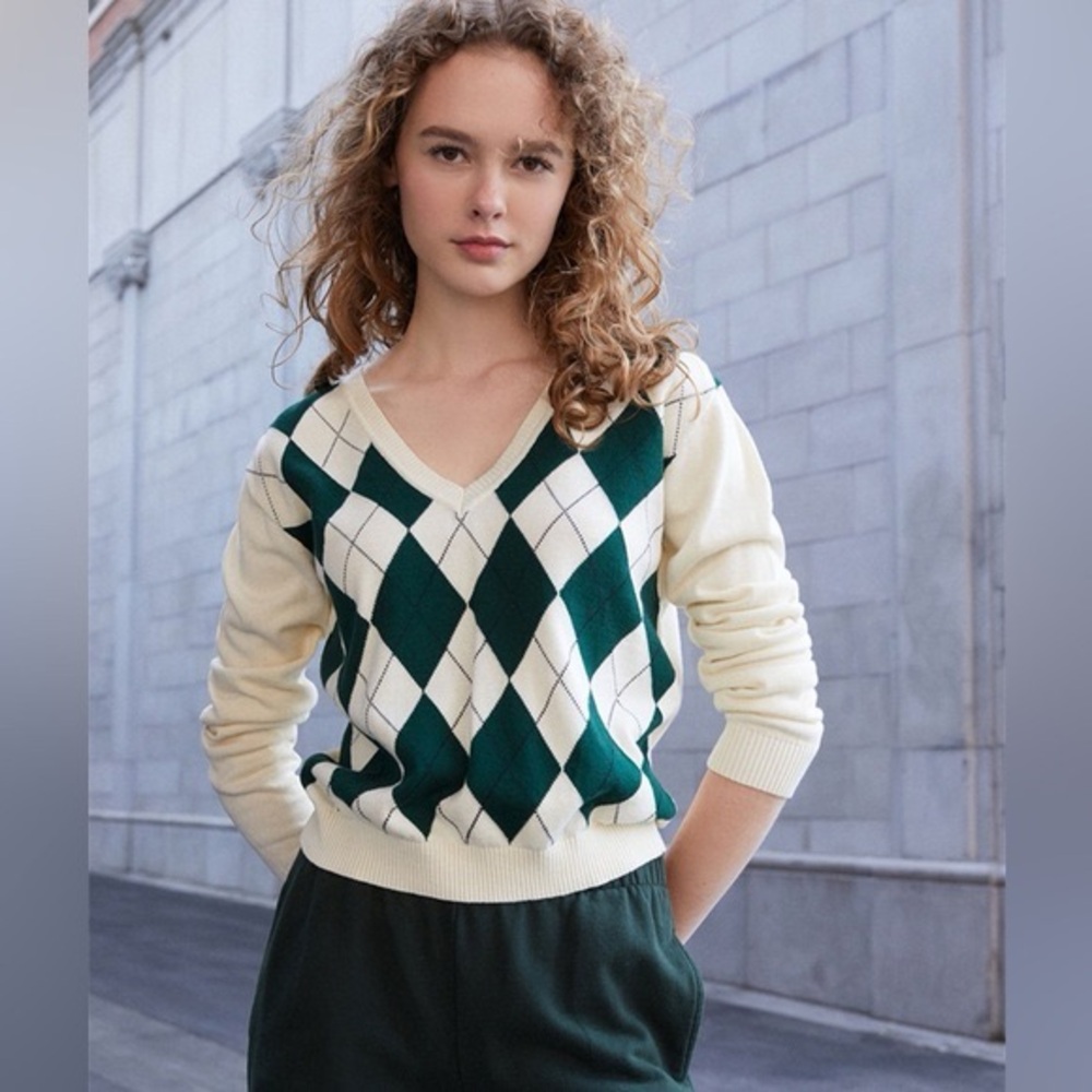 JOHN GALT ARGYLE V-NECK PULLOVER SWEATER